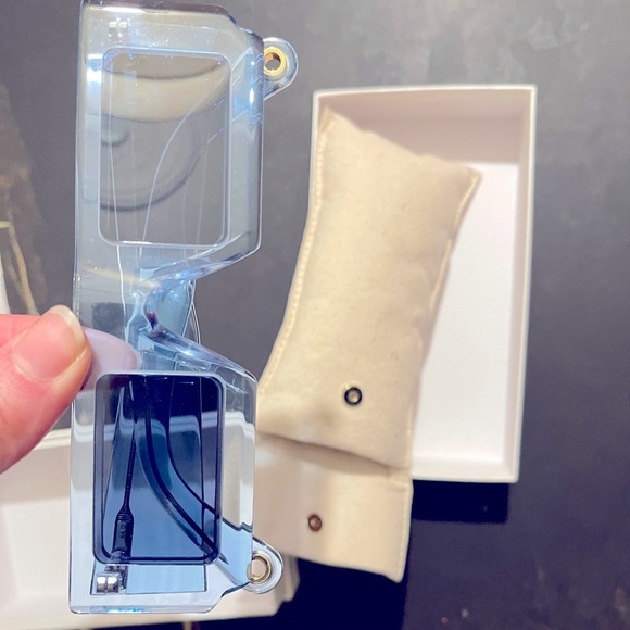 Jacquemus sunglasses - Picture 1 of 4